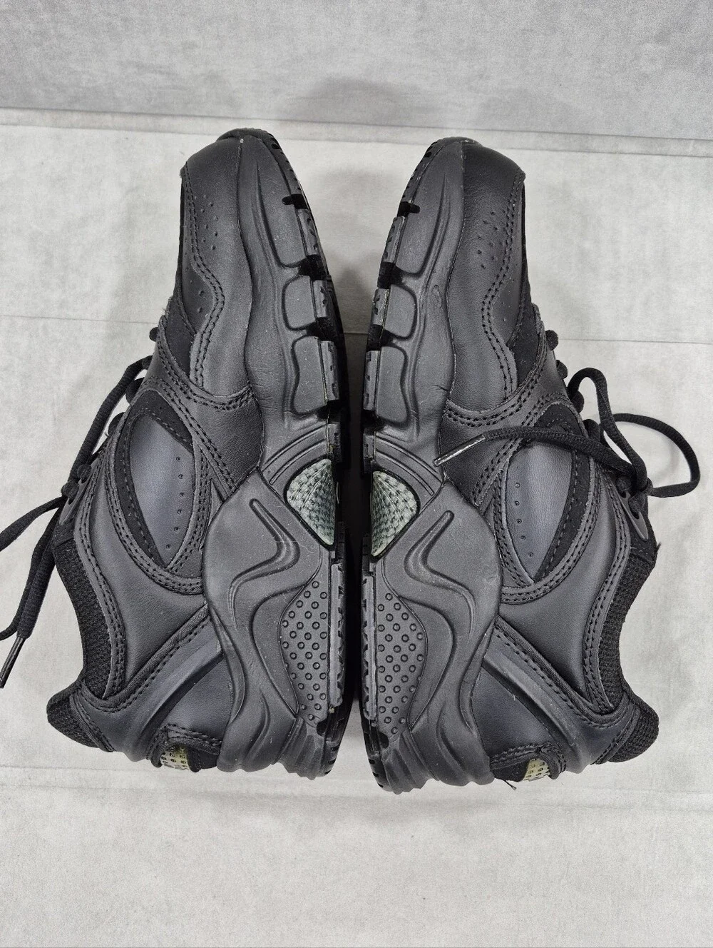 Apex X801 sneakers women's 6M black leather comfort orthopedic diabetic FLAWED